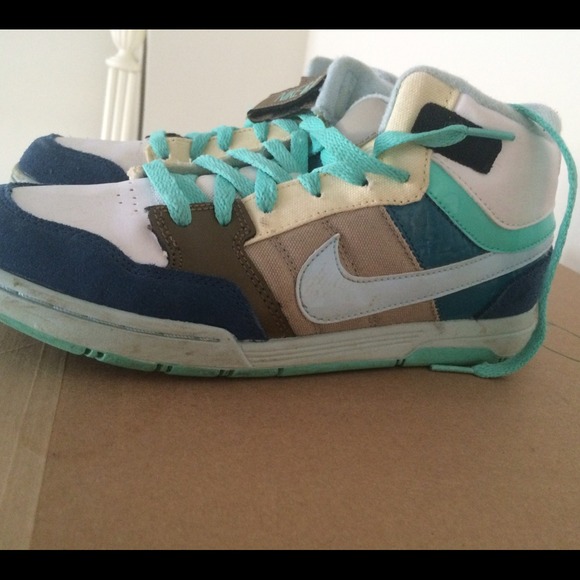 Shoe bundle! - Picture 4 of 4