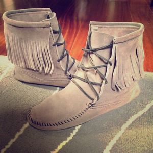 Minnetonka grey fringe booties