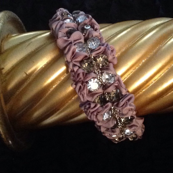 Grey rhinestone Nordstrom's bracelet - Picture 3 of 4