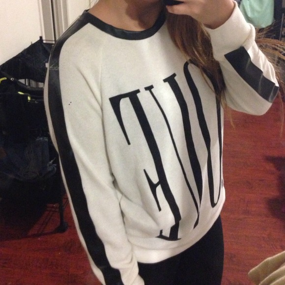 Sweater Top - Picture 4 of 4