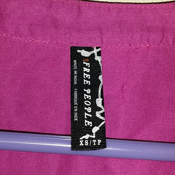 Cute fushia Free People top XS - Picture 2 of 3