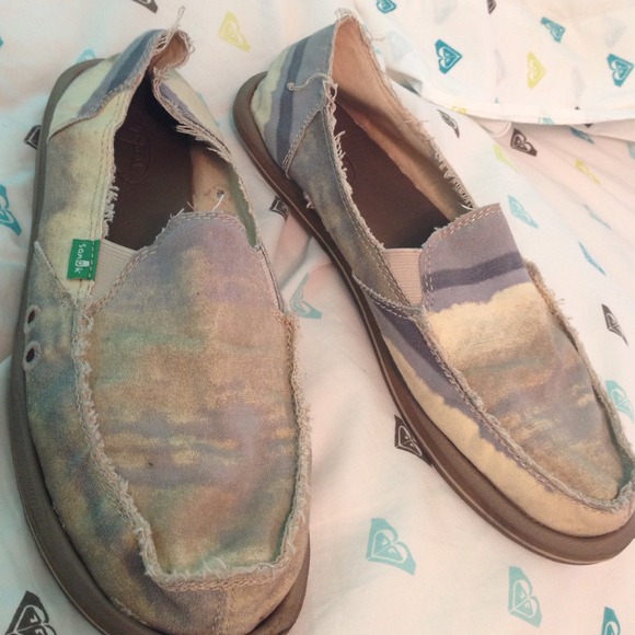 Sanuks