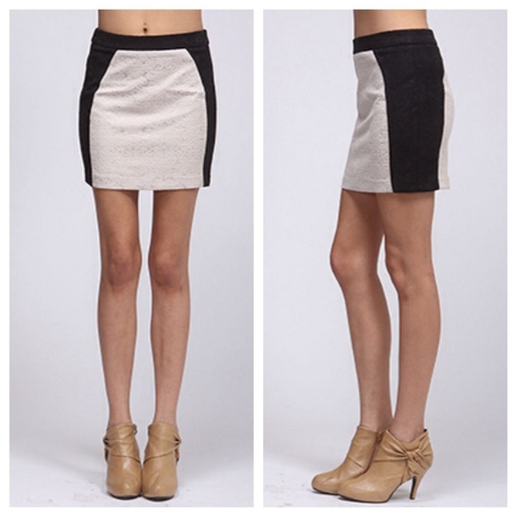 Taupe and black pencil skirt - Picture 3 of 4