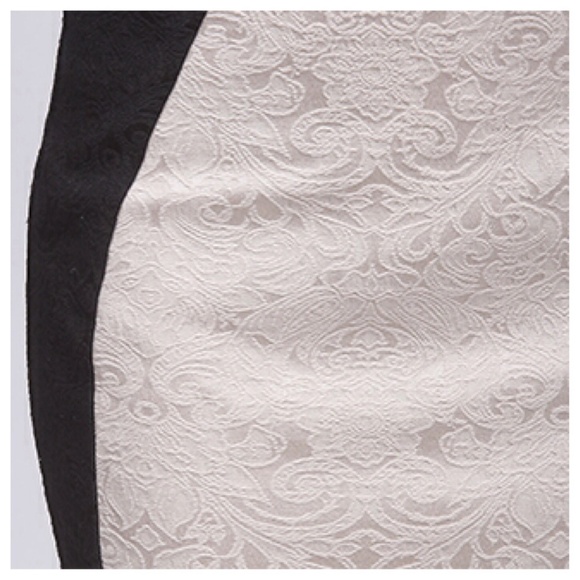 Taupe and black pencil skirt - Picture 4 of 4