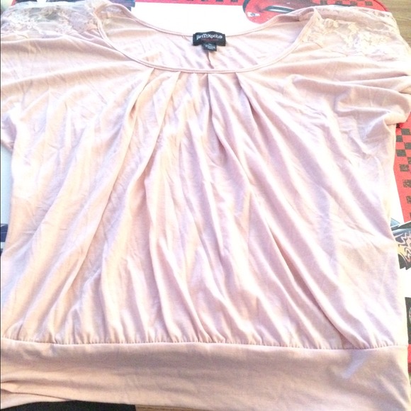 Pink hot tempered shirt.