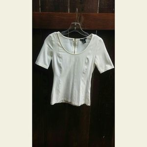 💋SOLD💋 Off-white H&M Top