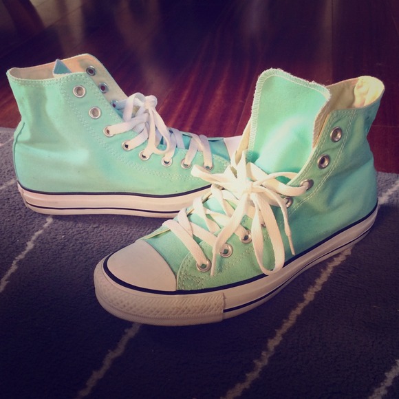 Converse chuck taylor high tops in mint
