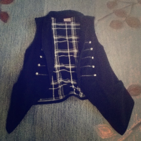 Black vest
