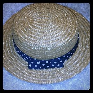 Straw bow hat