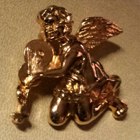 Lady Boaches - Picture 2 of 4