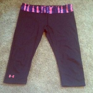 Under Armor Heat Gear crops