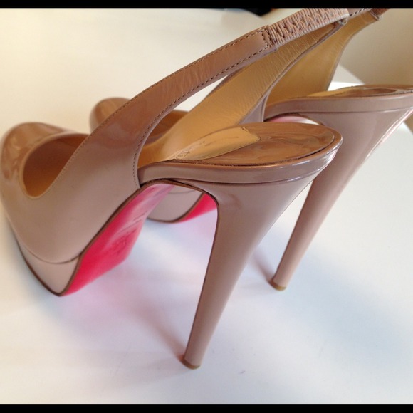 Christian Louboutin Shoes - Christian Louboutin 39.5 nude patent leather