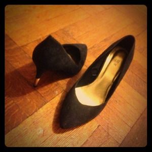Suede Black Pointed heels