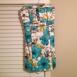 Tropical strapless dress