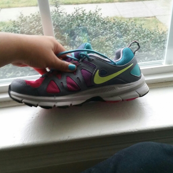 Nikes Running Shoes