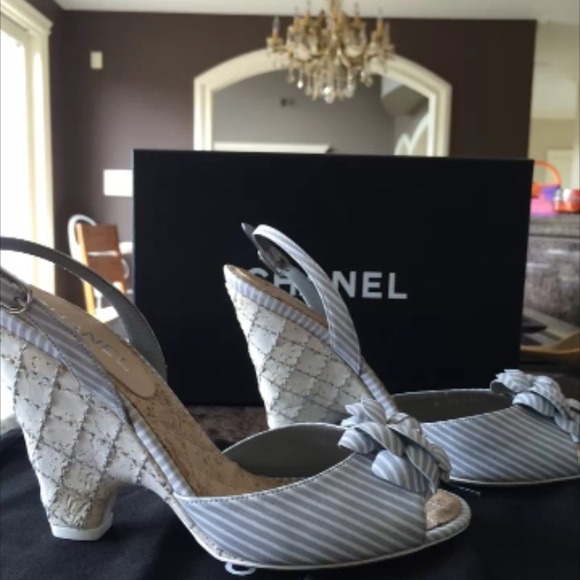 Help!! Looking for these!! Size 39.5 or 40 or 41!!