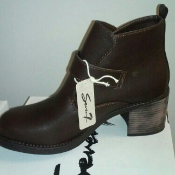 Boots - Picture 2 of 2