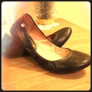 The perfect black ballet flat 🙌