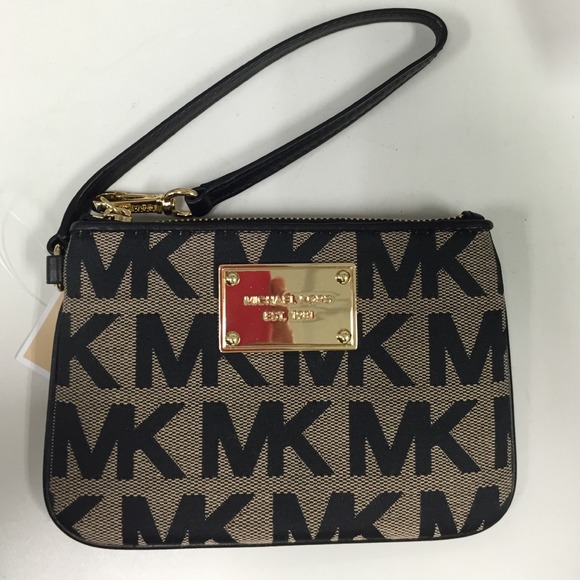 Michael Kors wristlet