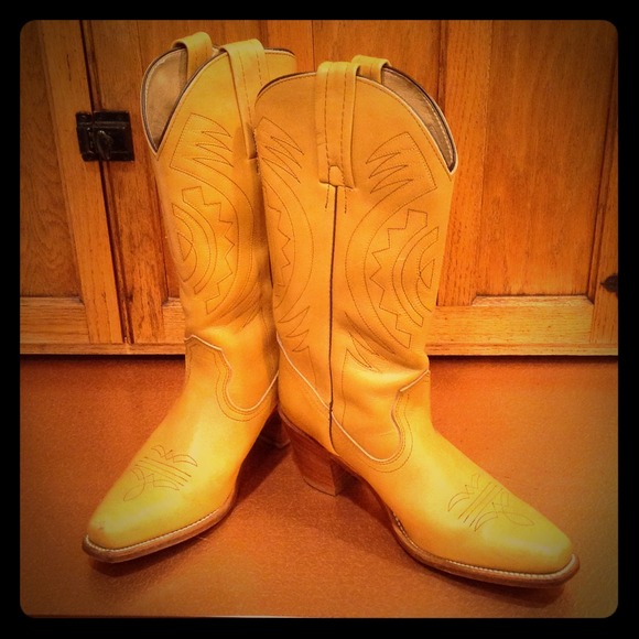 Frye Shoes - FRYE COWGIRL BOOTS👢👢LIKE NEW⚡️REDUCED ⚡️
