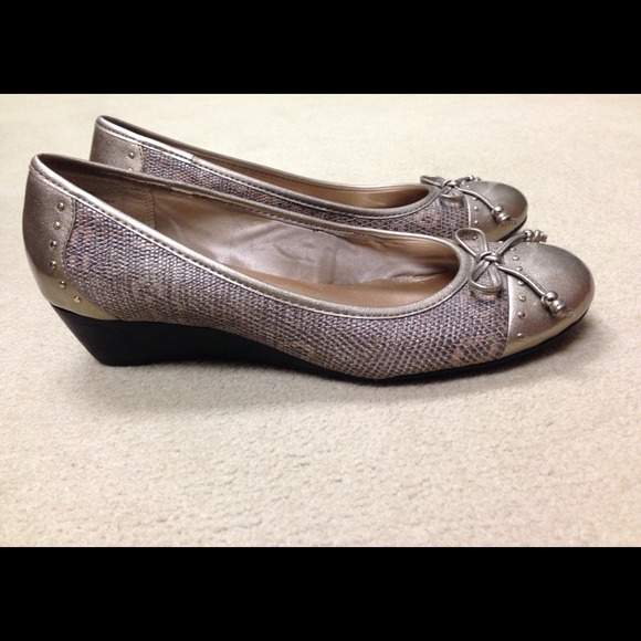 Anne Klein Flat Shoes