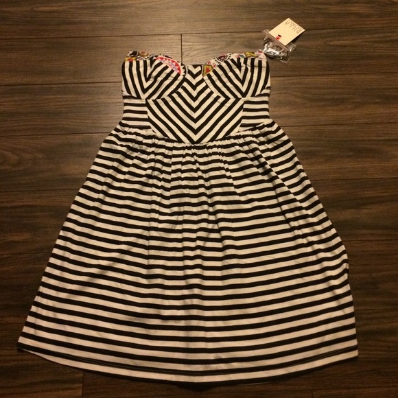 Billabong Dresses & Skirts - LAST DAY FOR THIS DEAL 💥 BILLABONG DRESS