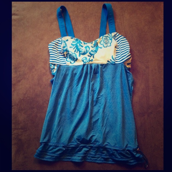 Lululemon back on track tank