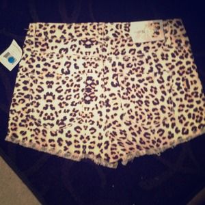 Cheetah high wasted shorts