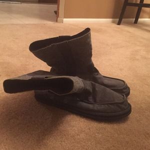 Sanuk women's boots
