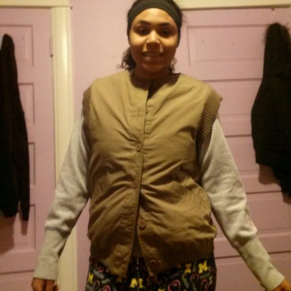 Vary cute reversible vest