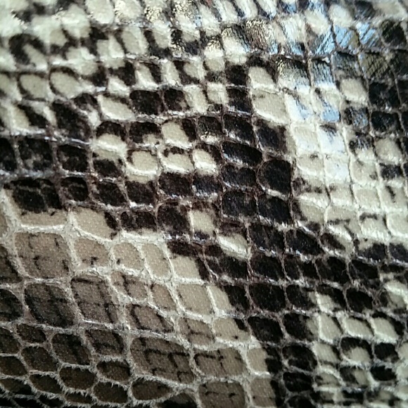 NEW DISCOUNT snakeskin 5" booties! π’π’π’ - Picture 4 of 4