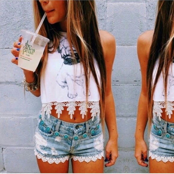 Very cute lace crop top!