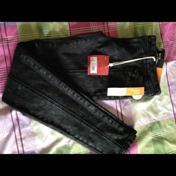 Mossimo Jeans Size 1 - Picture 2 of 2