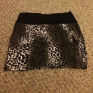 Cheetah print pencil skirt