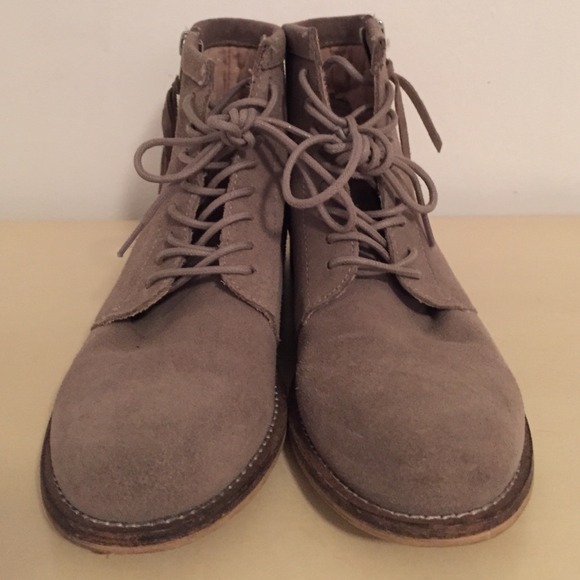 Steve Madden booties - Picture 2 of 4