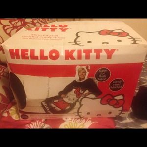 Cute hello kitty comfy throw to keep you warm