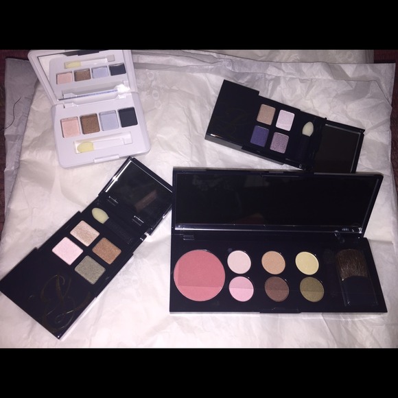 St Lauder cosmetic set