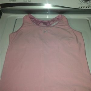 Underarmor running tank with built-in bra