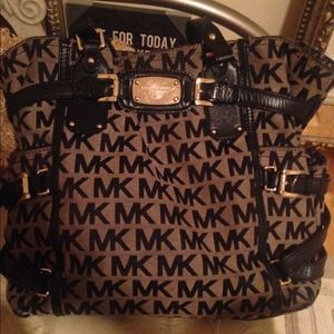 Michael kors tote bag