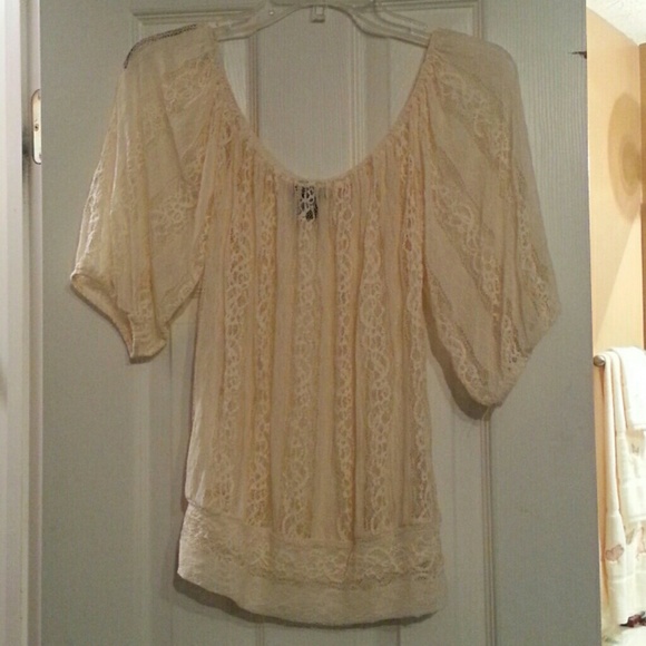 *******SOLD*****Lace top