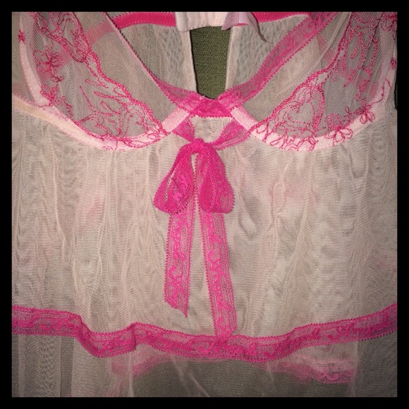 ❌SOLD❌ Sheer Pink Nighty - Picture 2 of 4