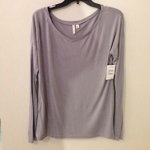 super comfy grey long sleeve!!