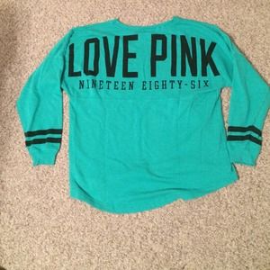 VS PINK varsity crew size large