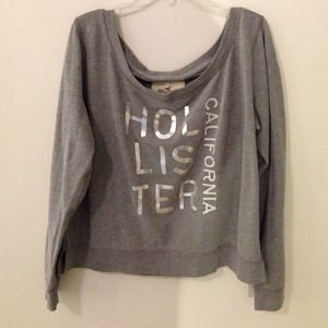 grey Hollister long sleeve sweater