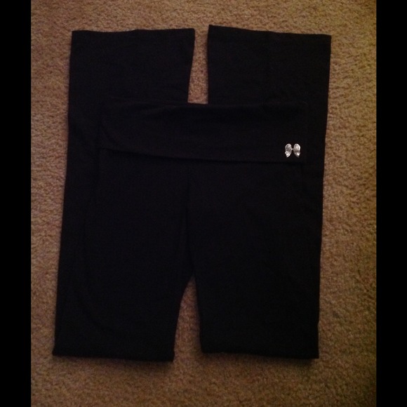 Small vs yoga pant