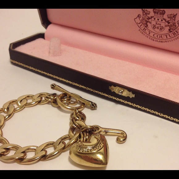 Juicy Couture Starter Charm Bracelet w/Heart Charm