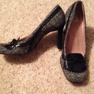 Nine West tweed heels