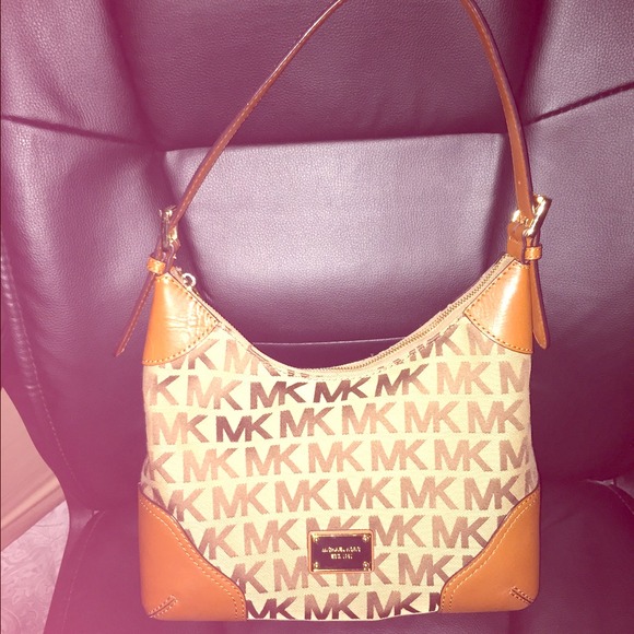 Michael Kors bag like new!!!