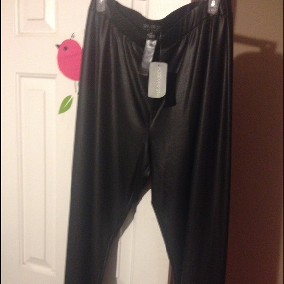 Faux leather leggings