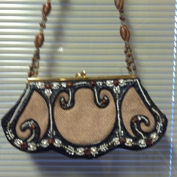 Handbags - AUTHENTIC MARY FRANCES ARTFUL PURSE!!